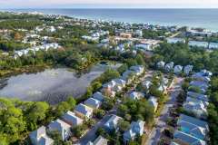 Old-Florida-Village-Hidden-Lake-Way-4